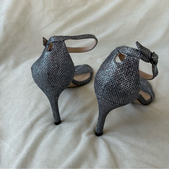 Stuart Weitzman Nunaked Straight Strap Sandal in
Gunmetal Size 5 NWOT - Picture 7 of 8